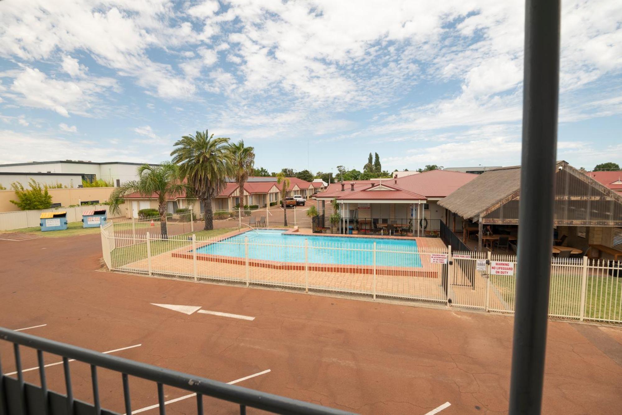 Bunbury Motel And Apartments Esterno foto